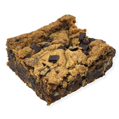 Organic peanut-free dark chocolate almond oat bar– gluten-free, dairy-free, vegan, soy-free, corn-free dessert handmade in Fort Myers, Florida.